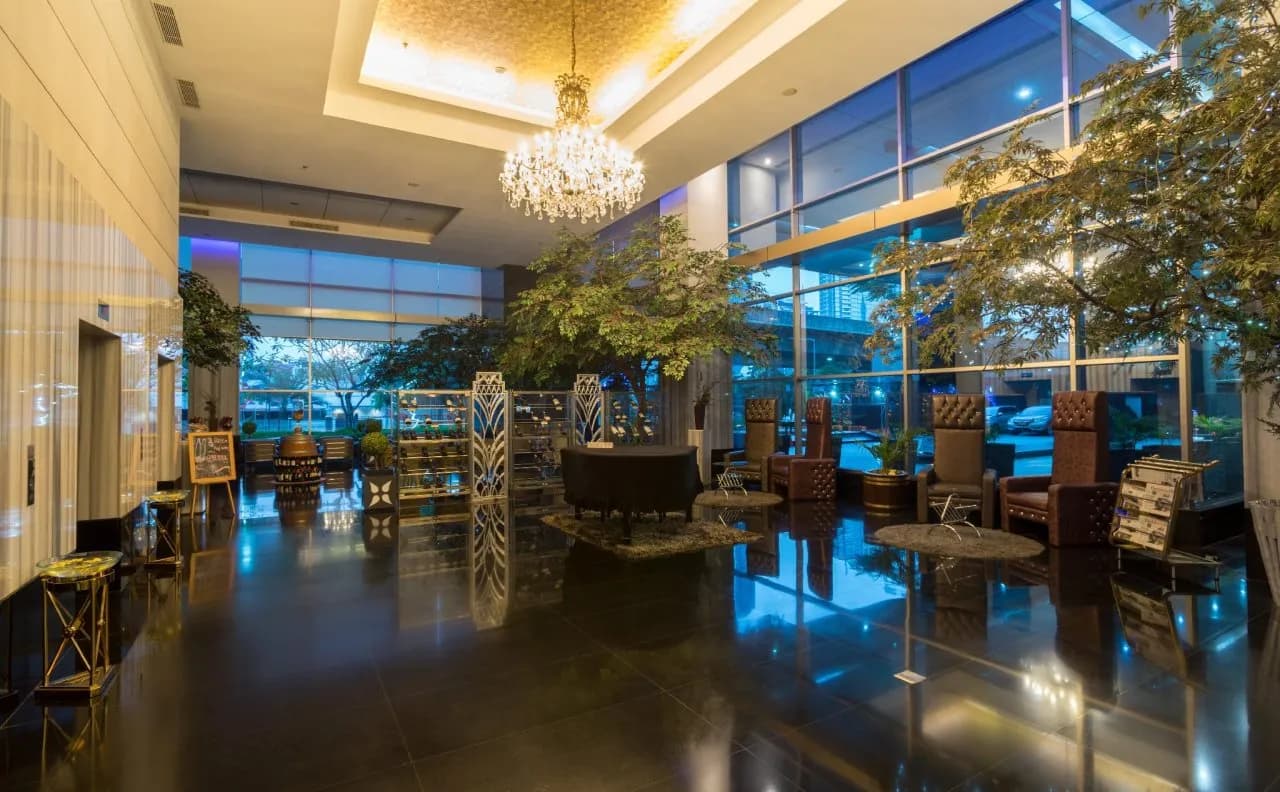 Manhattan Hotel 4