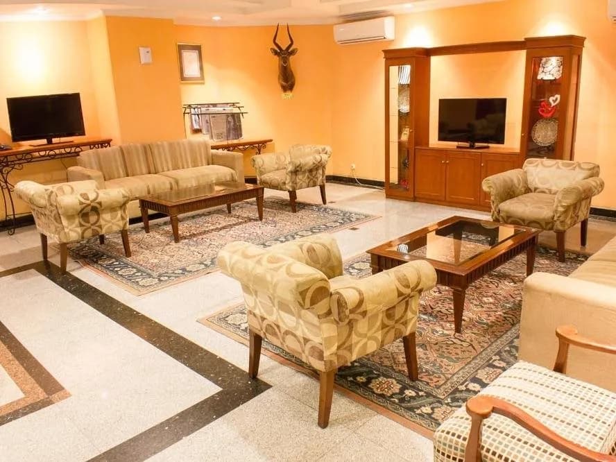 Travellers Suites 3