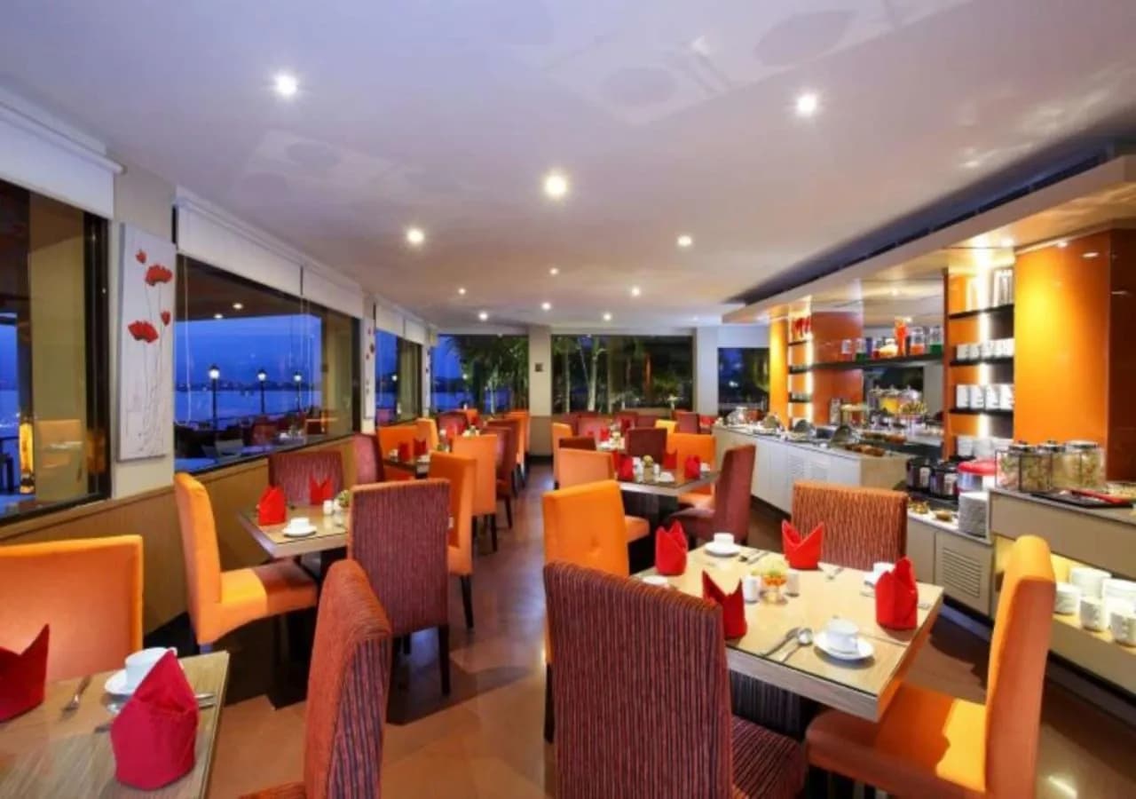 Swiss-Belhotel Silae Palu 5