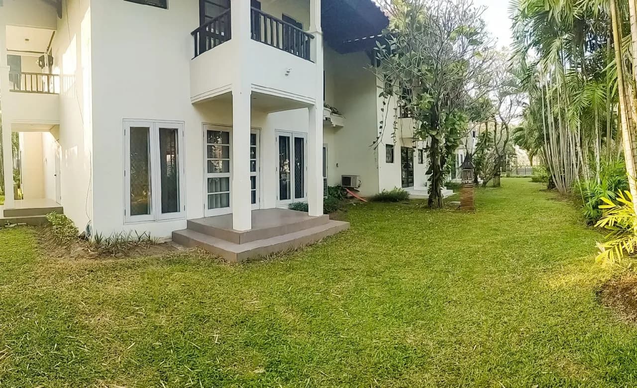 Whiz Residence Darmo Harapan Surabaya