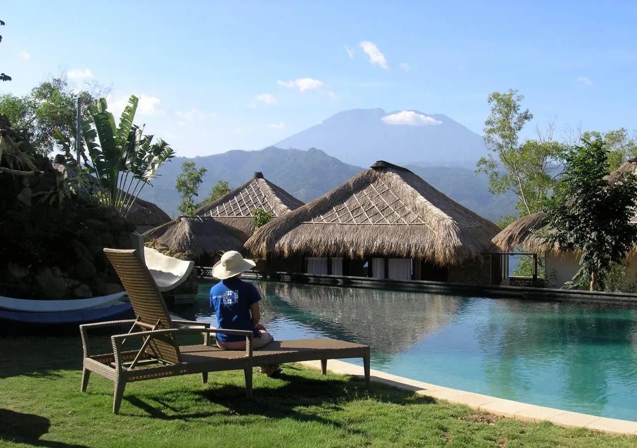 Bloo Lagoon Village