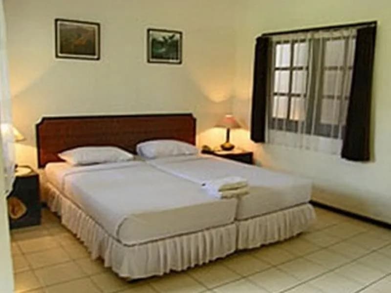 Medewi Beach Cottages 5