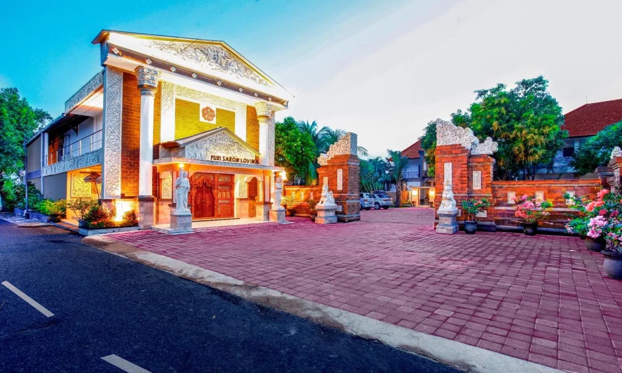 Puri Saron Baruna Beach Cottages 4