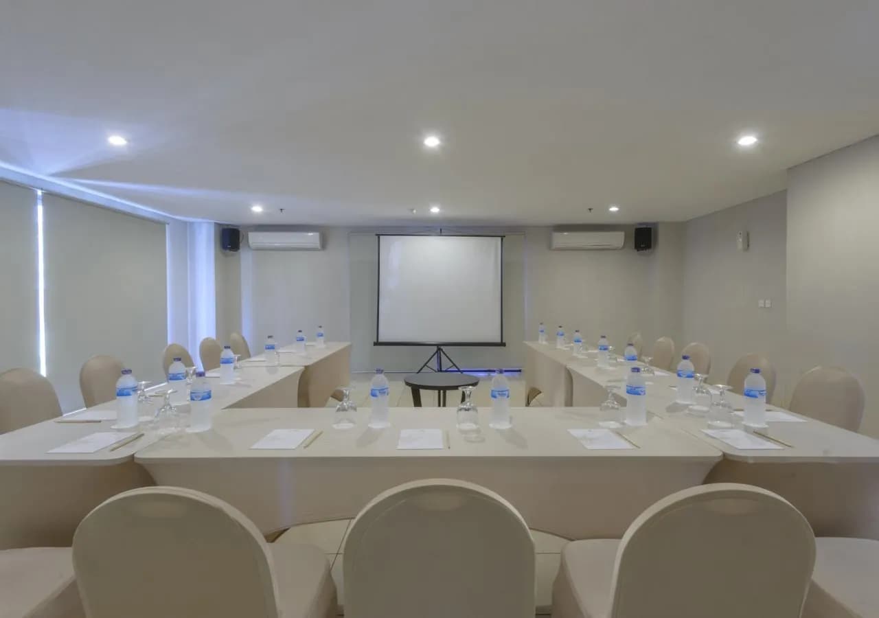 Grand Kuta Hotel & Residence 5