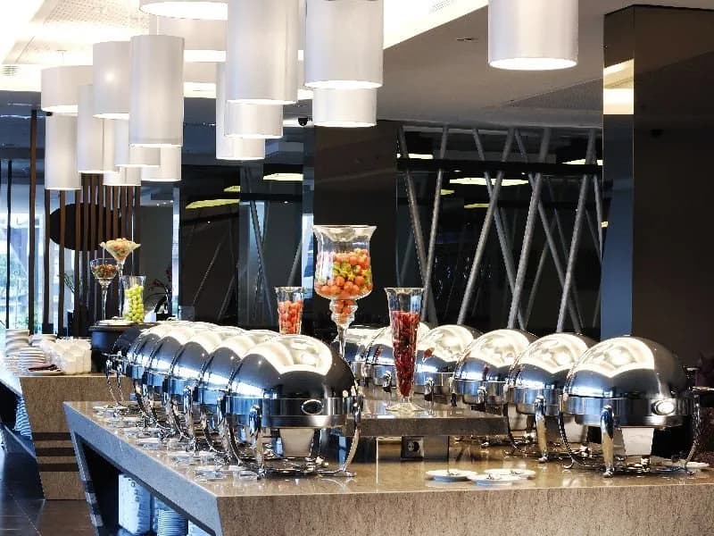 Holiday Inn Bandung Pasteur 3