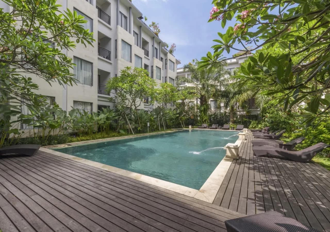 Umalas Hotel & Residence 4