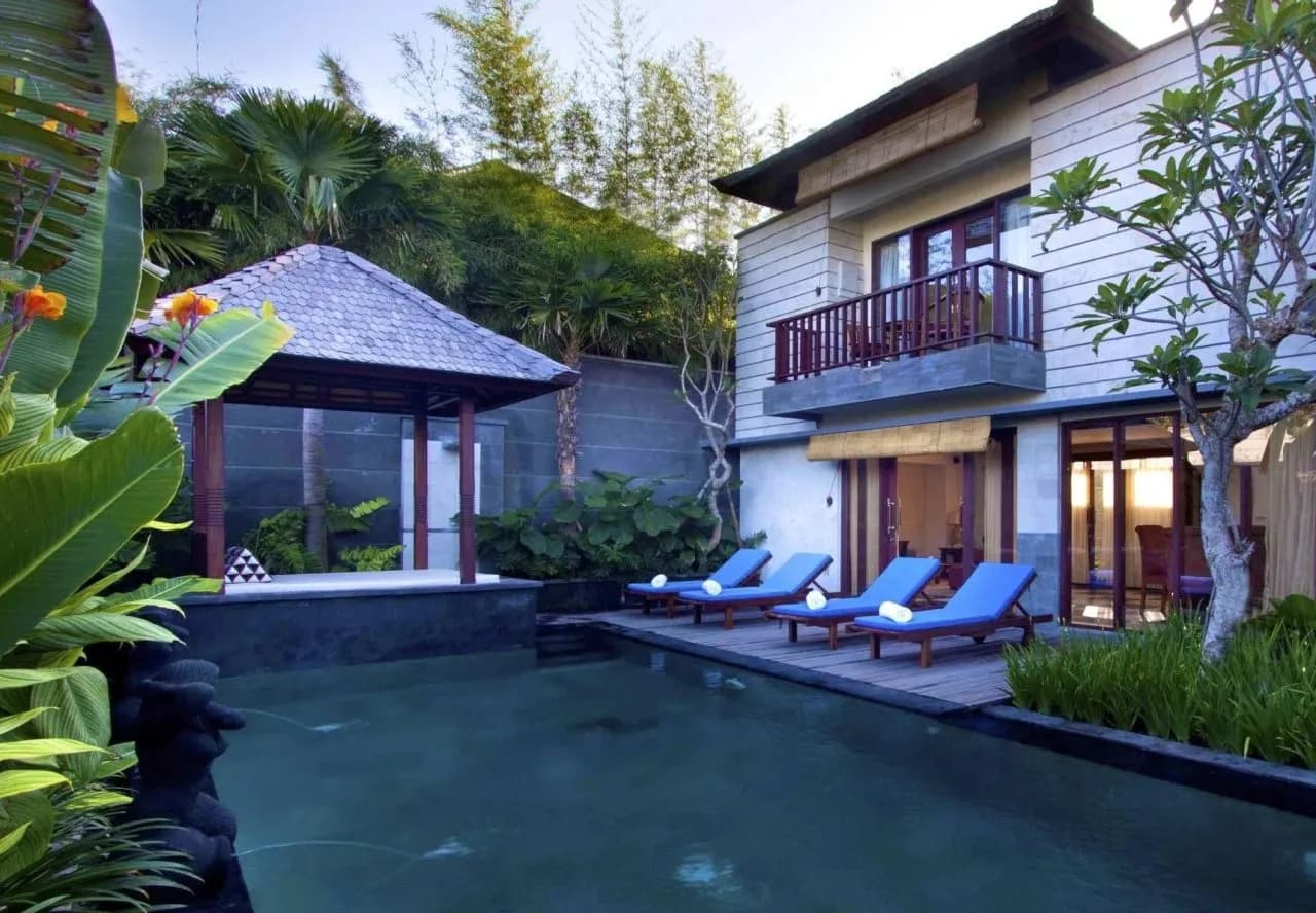 The Khayangan Dreams Villa Seminyak 4