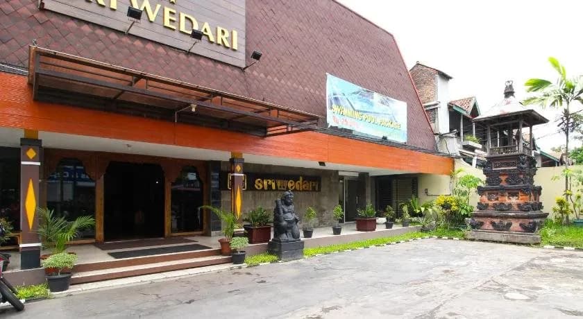 Sriwedari Hotel