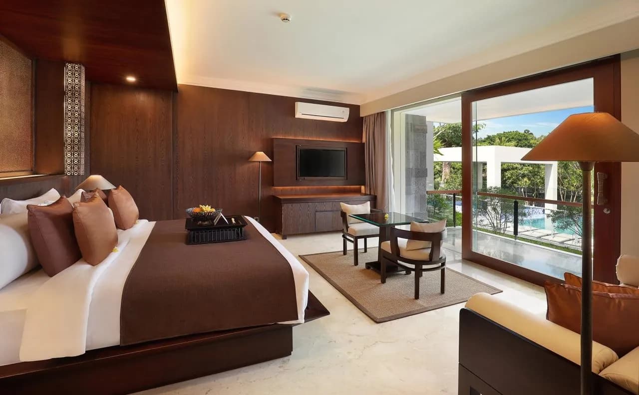 Royal Kamuela Villas & Suites at Monkey Forest - Ubud 2