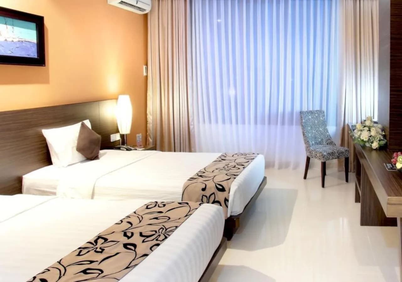 Grand Pacific Hotel 2