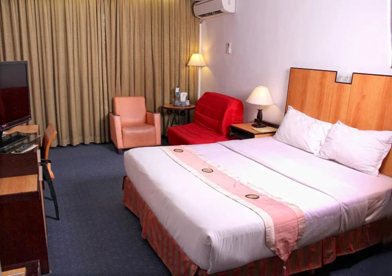 Metro Park View Hotel Kota Lama Semarang 2