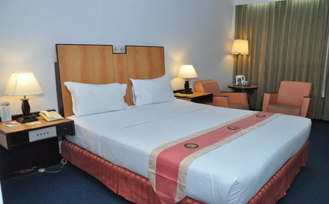 Metro Park View Hotel Kota Lama Semarang 3