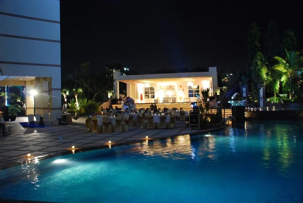 Java Paragon Hotel & Residence 4