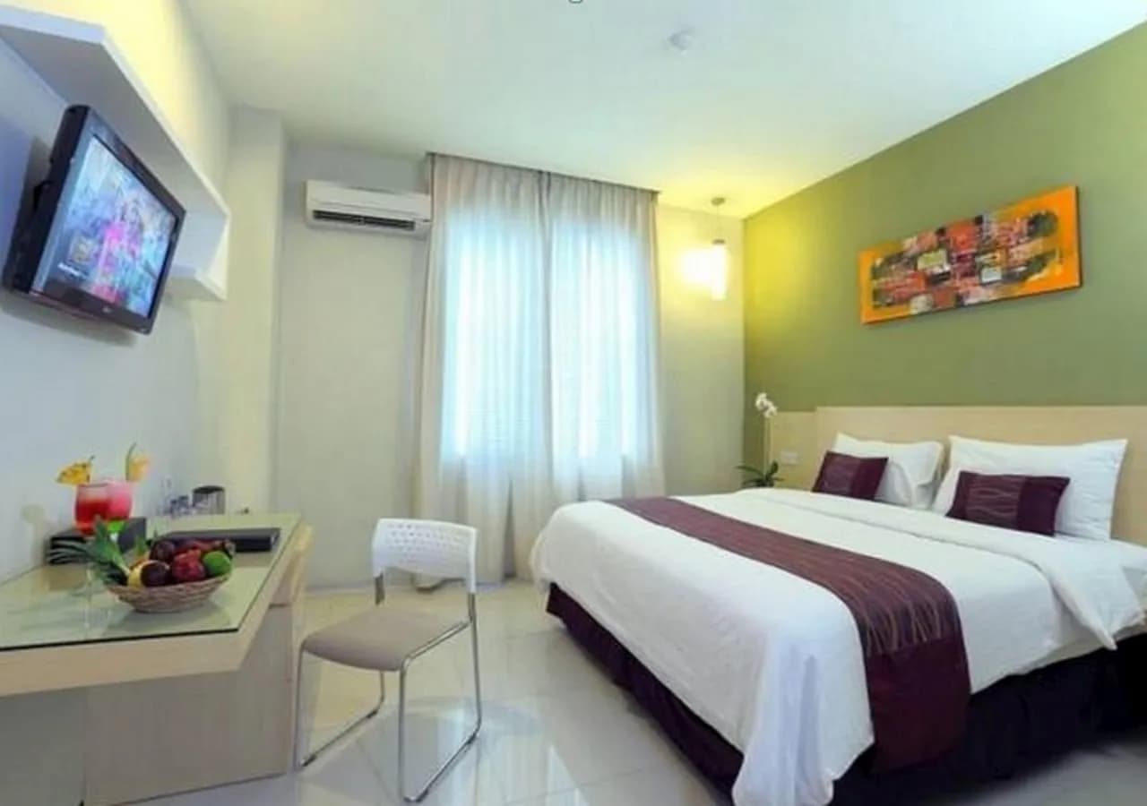 Lombok Plaza & Convention 2