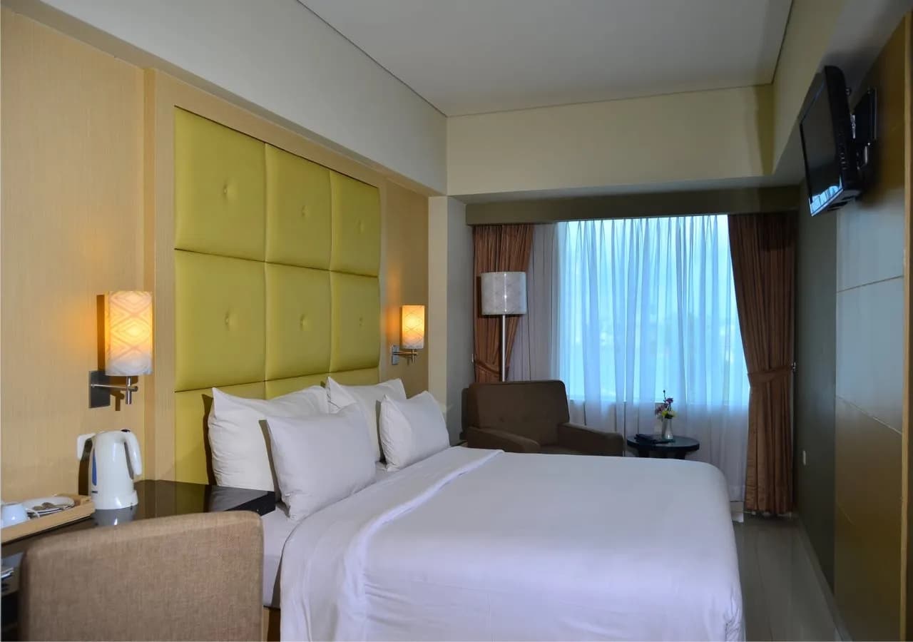 Santika Makassar 2