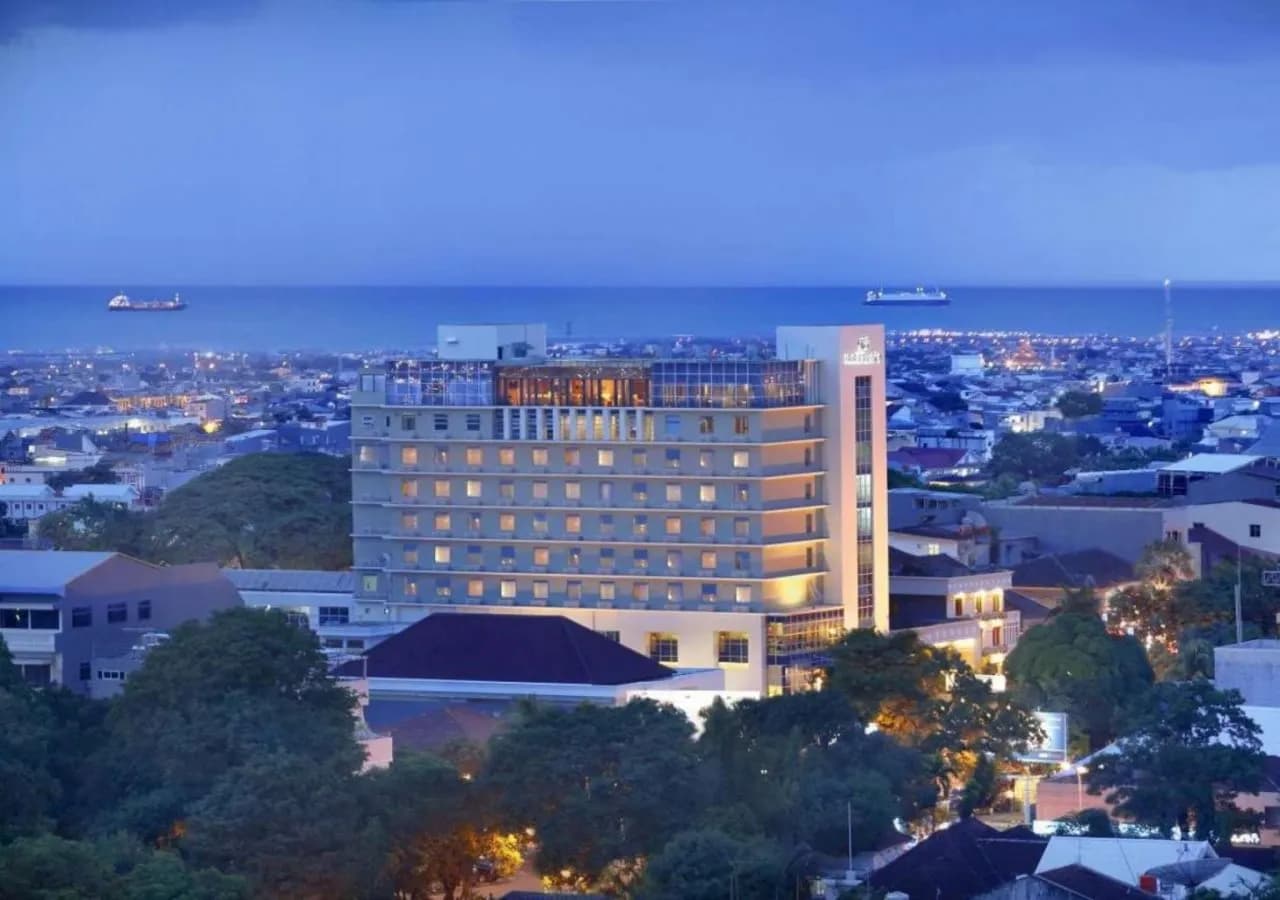 Santika Makassar