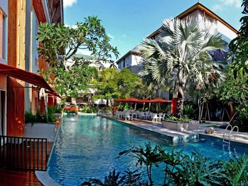 Harris Hotel & Residences Sunset Road
