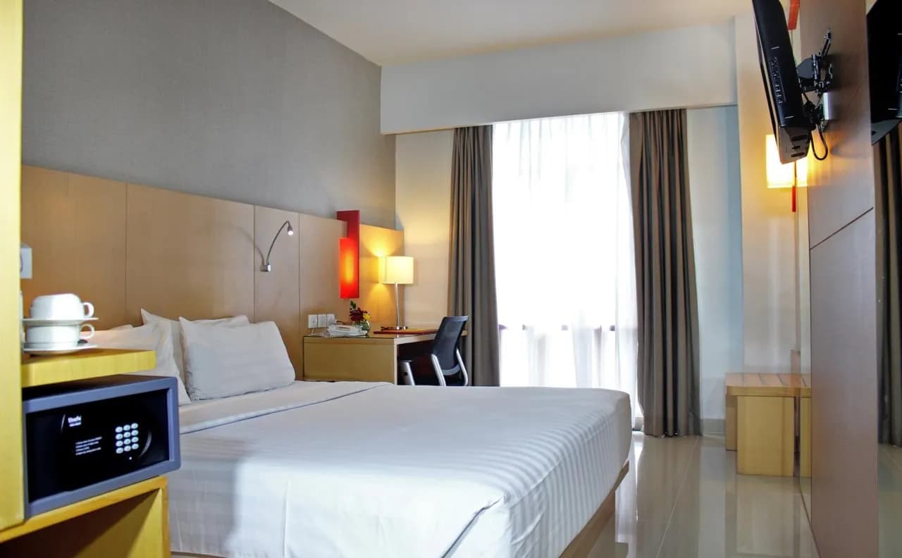 Santika Premiere Dyandra Hotel & Convention Medan 2