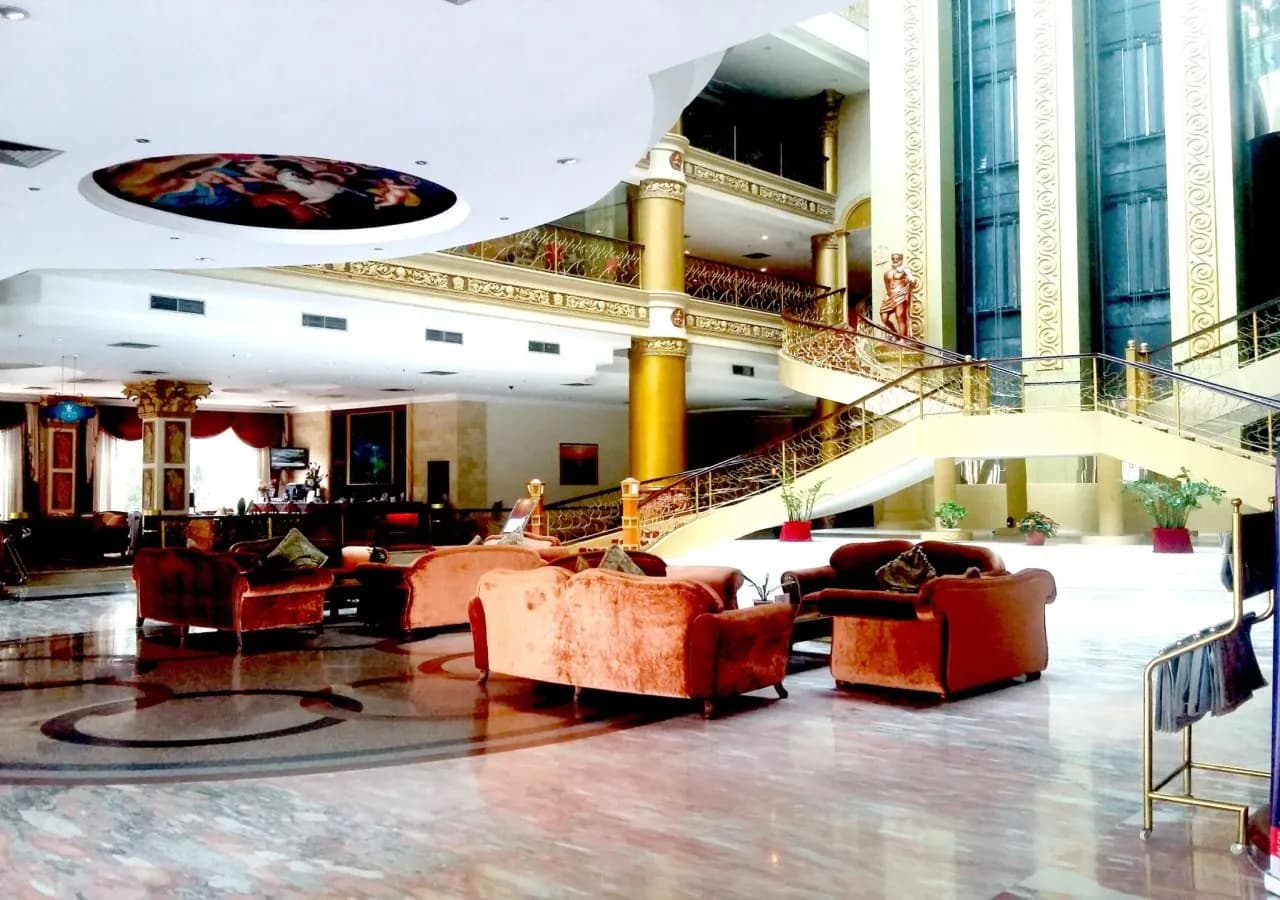 Pacific Palace 5