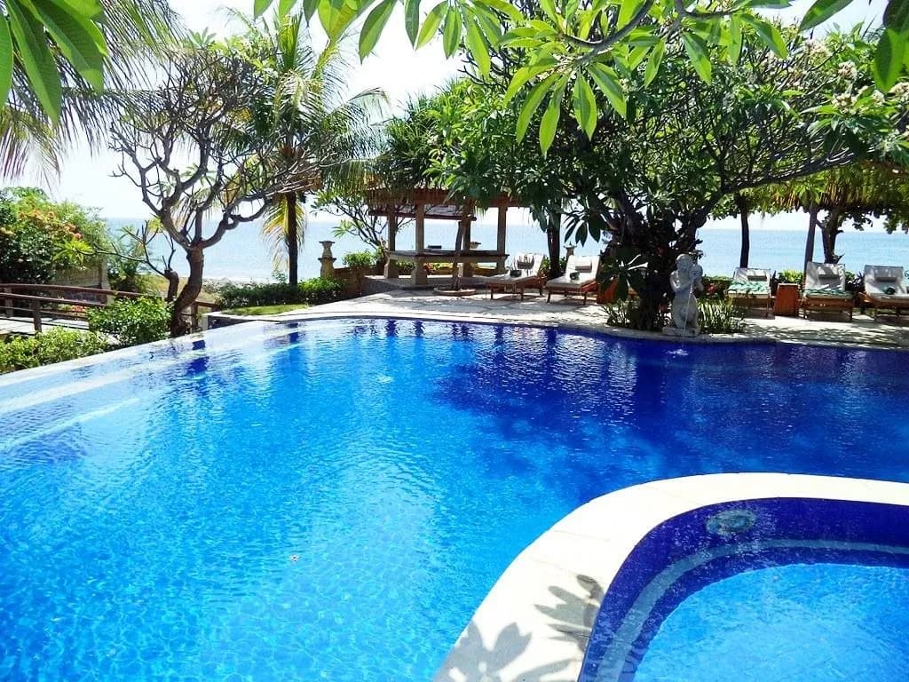 Arya Amed Beach Resort