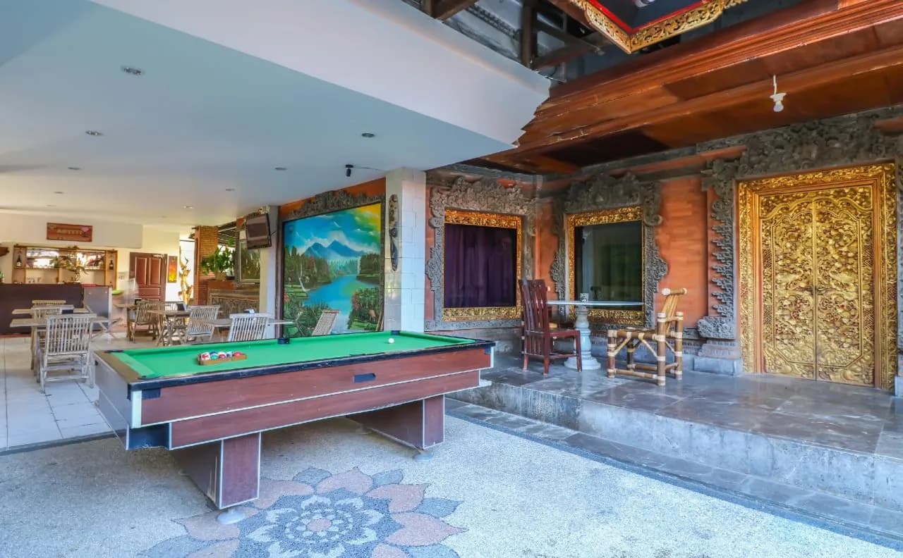 Oyo 1666 Grand Pudjawan Hotel 4