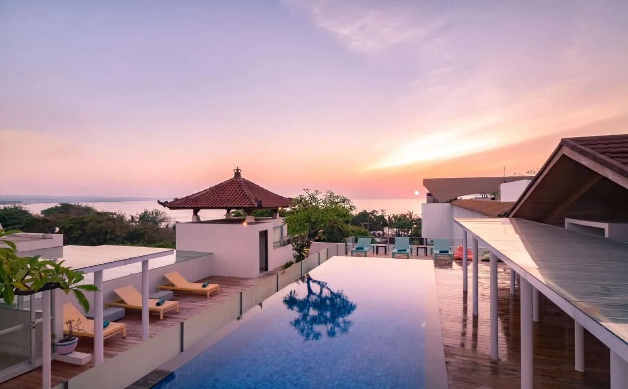 Kuta Beach Hotel 4