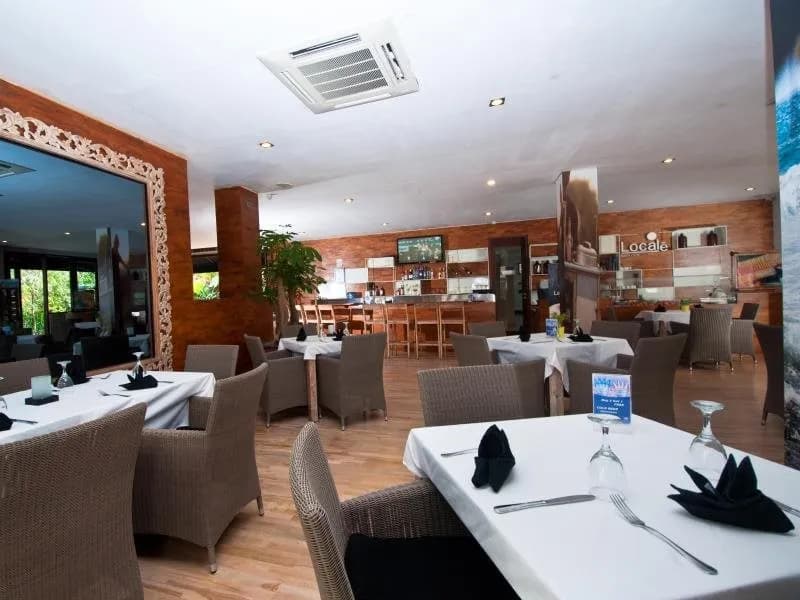 The Dipan Resort Petitenget 5