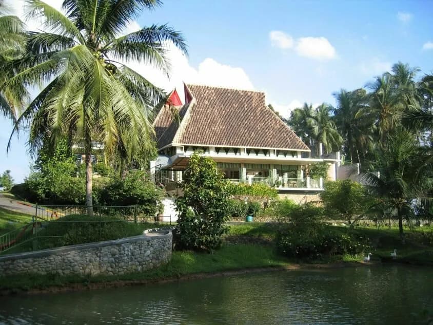 Hotel Deli River