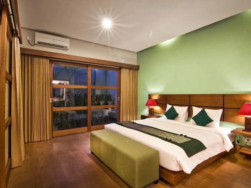 The Green Zhurga Suite 3