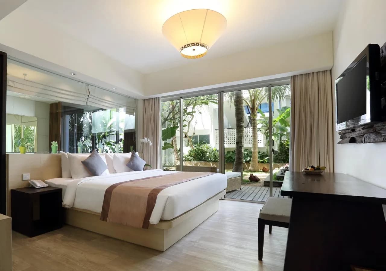 The Akmani Legian 4