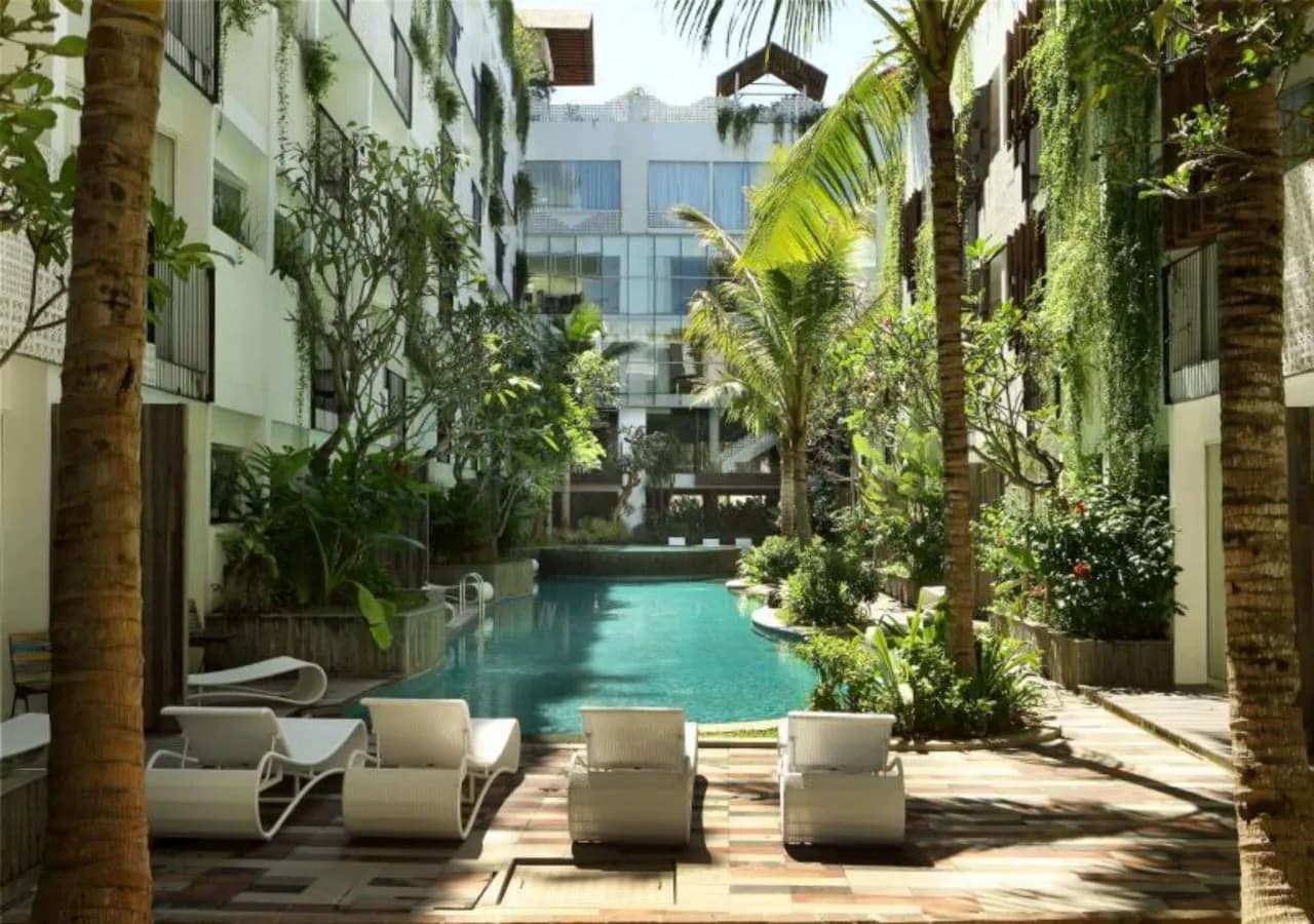 The Akmani Legian 5