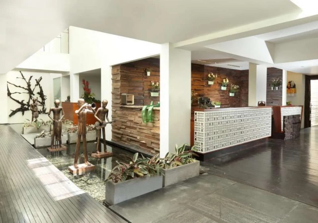 The Akmani Legian 3