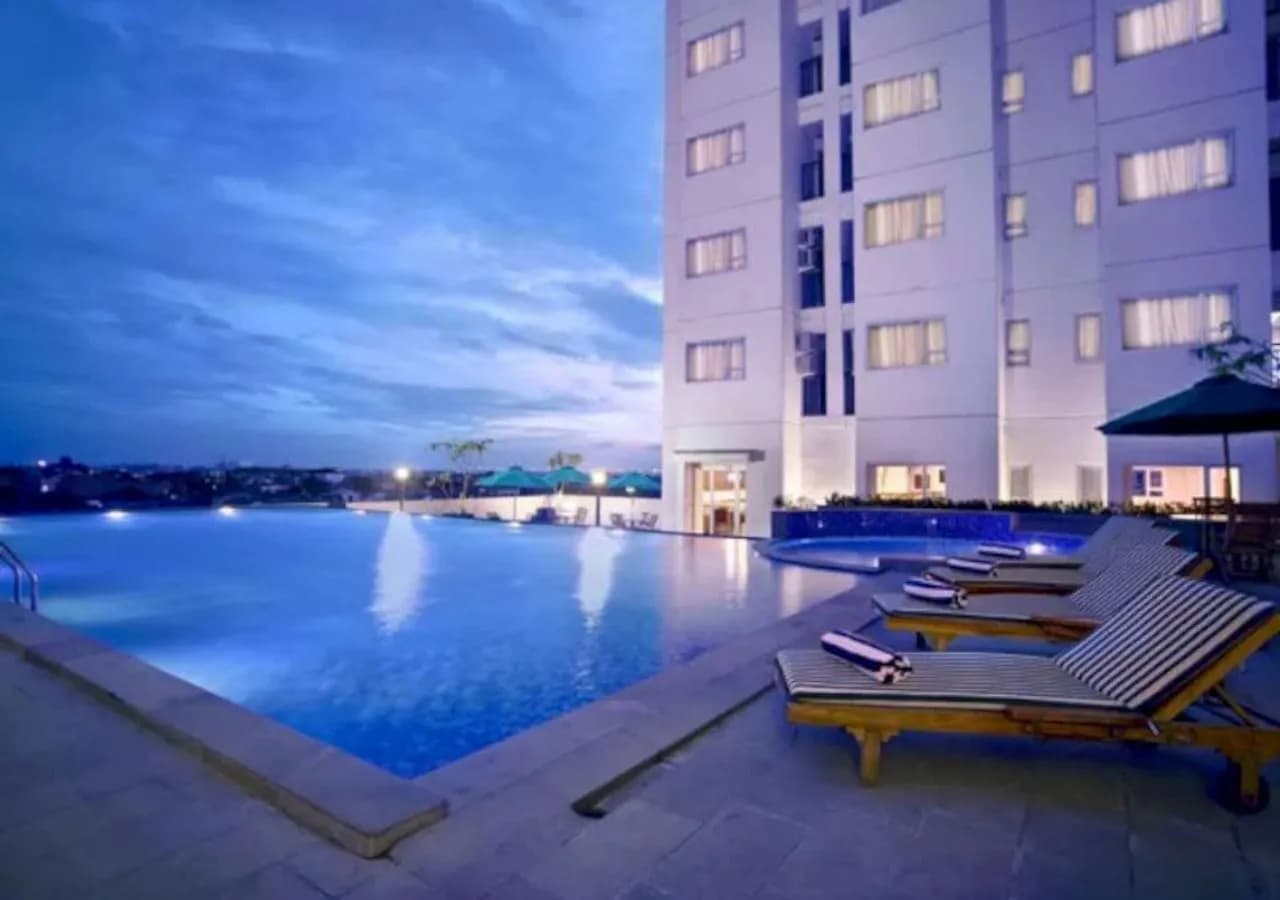 Aston Pluit Hotel & Residence 4