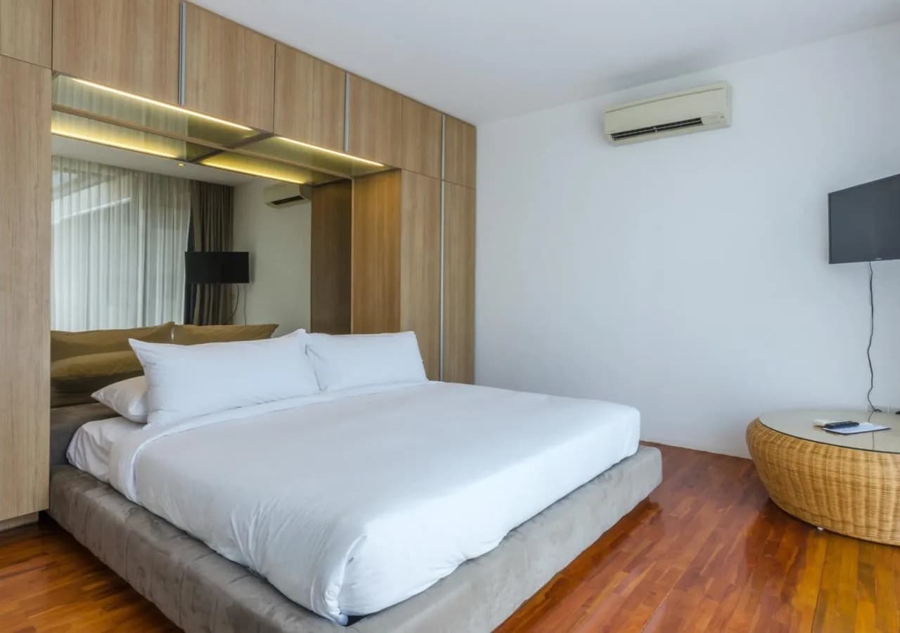 One Eleven / 111 Resort 4