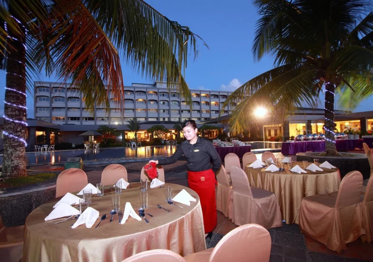 Pangeran Beach Hotel 5