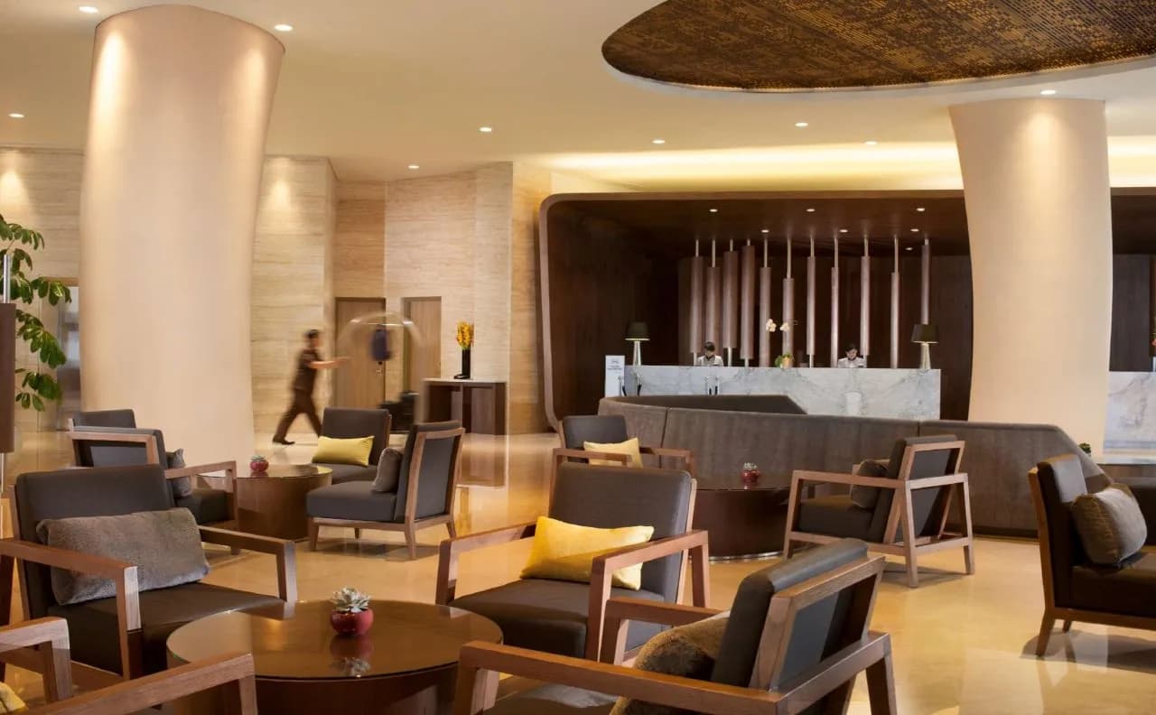 DoubleTree by Hilton Hotel Jakarta - Diponegoro 5