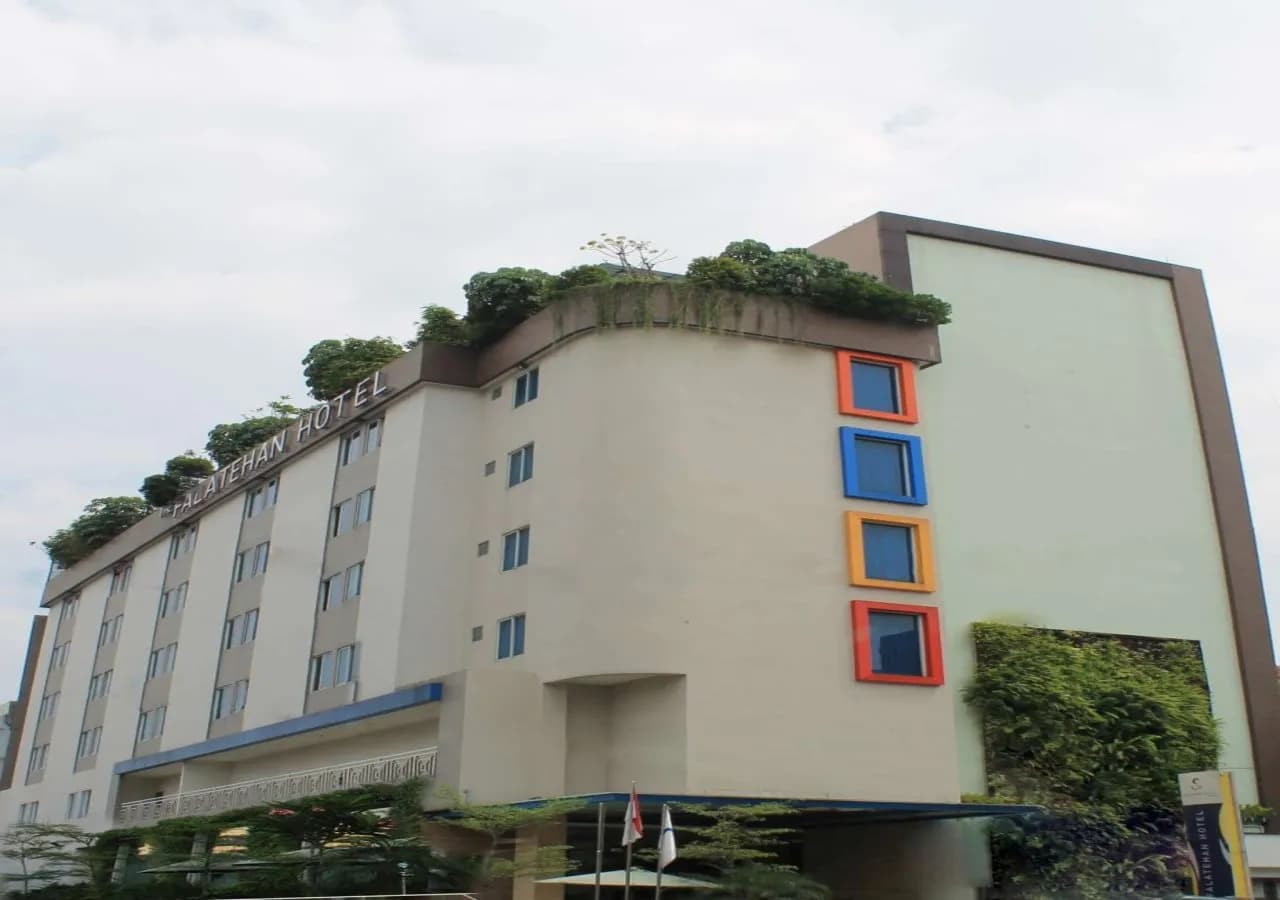 The Falatehan Hotel 5