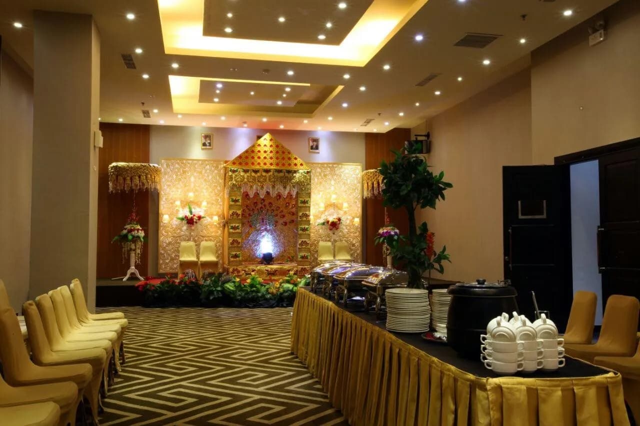 Continent Centrepoint Panakkukang 3