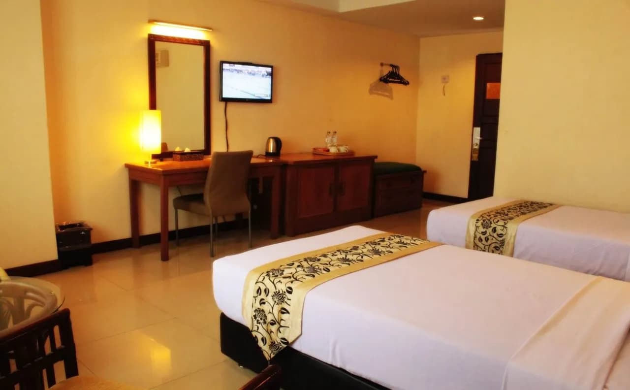 Losari Beach Hotel 4