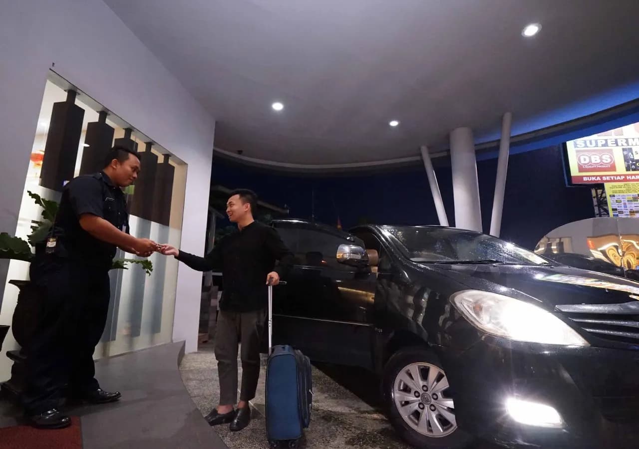 Solaris Malang 3