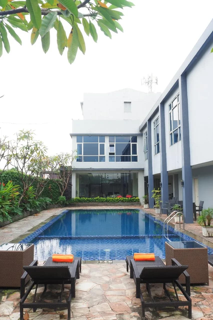 Solaris Malang 5