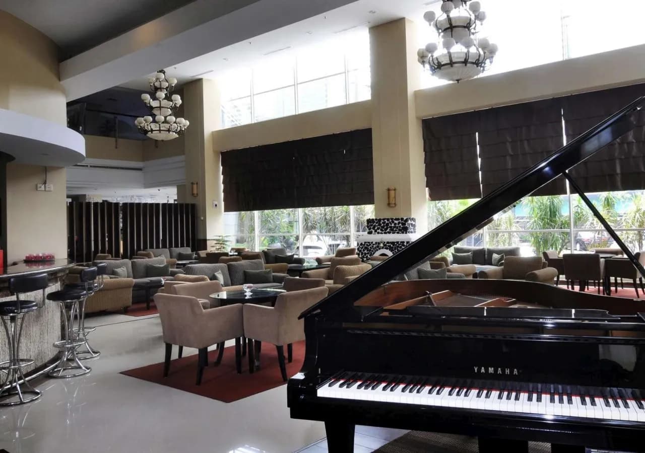 Grage Grand Business Hotel Cirebon 5