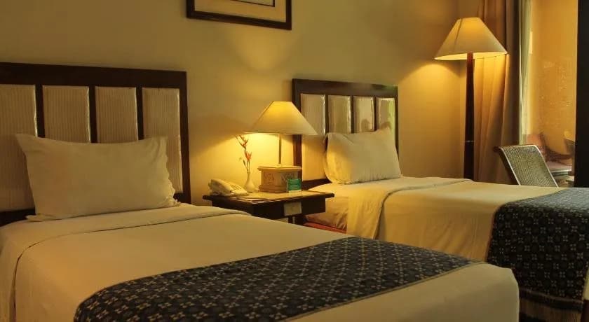 Laras Asri Resort and Spa 4