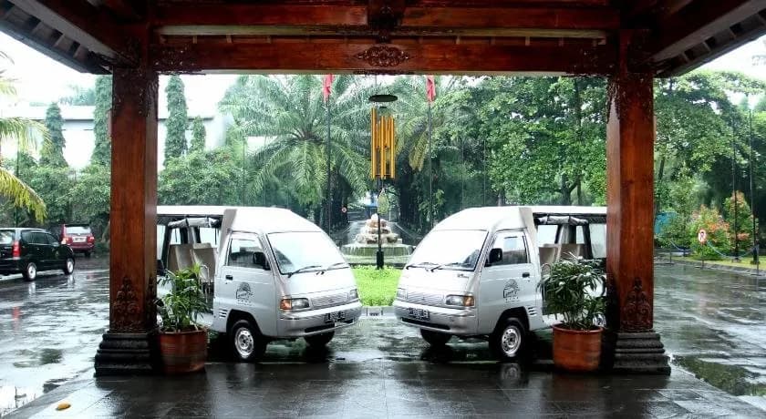 Laras Asri Resort and Spa 5