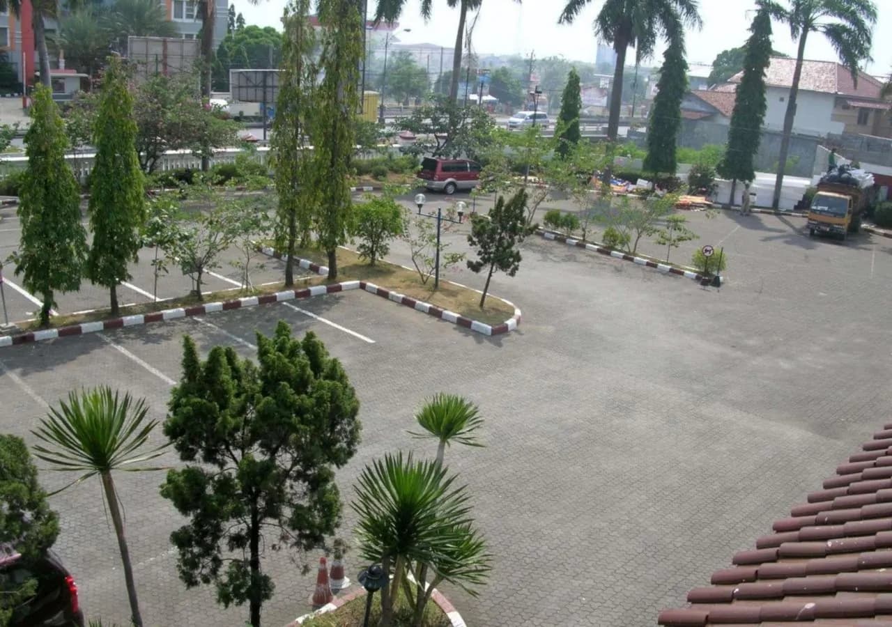 Bahari Inn 3