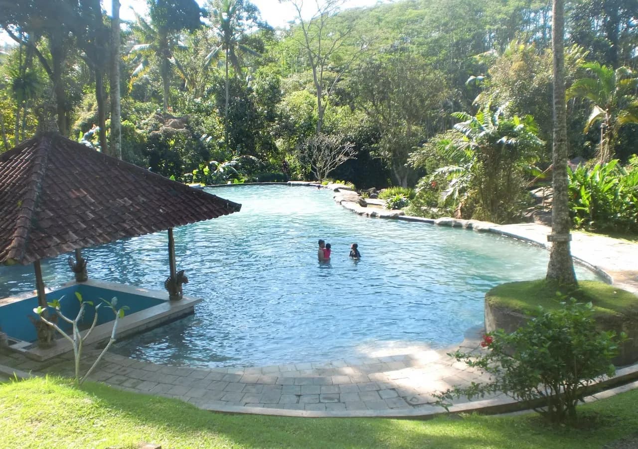 Yeh Panes Resort 3