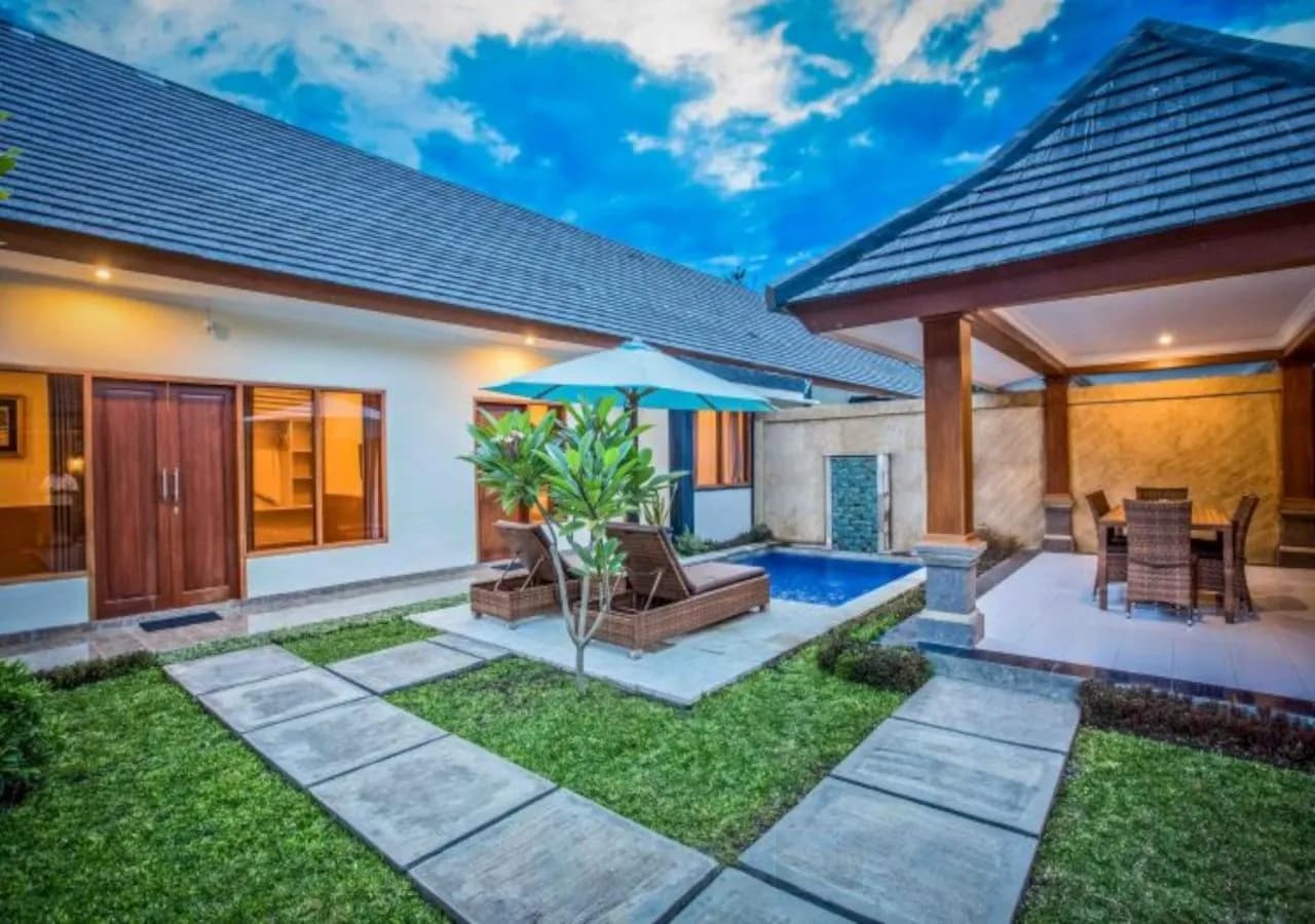 Mirah Hotel And Resort Banyuwangi 3