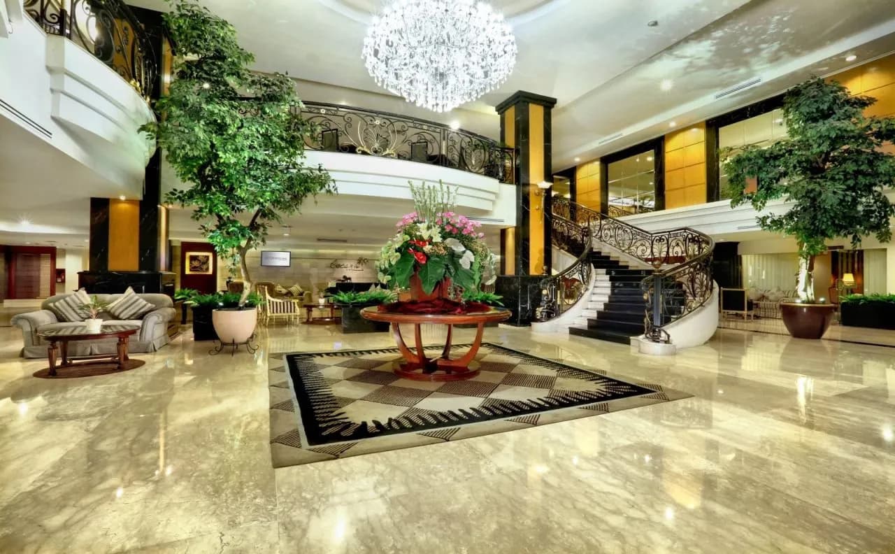 Aston Tropicana Hotel