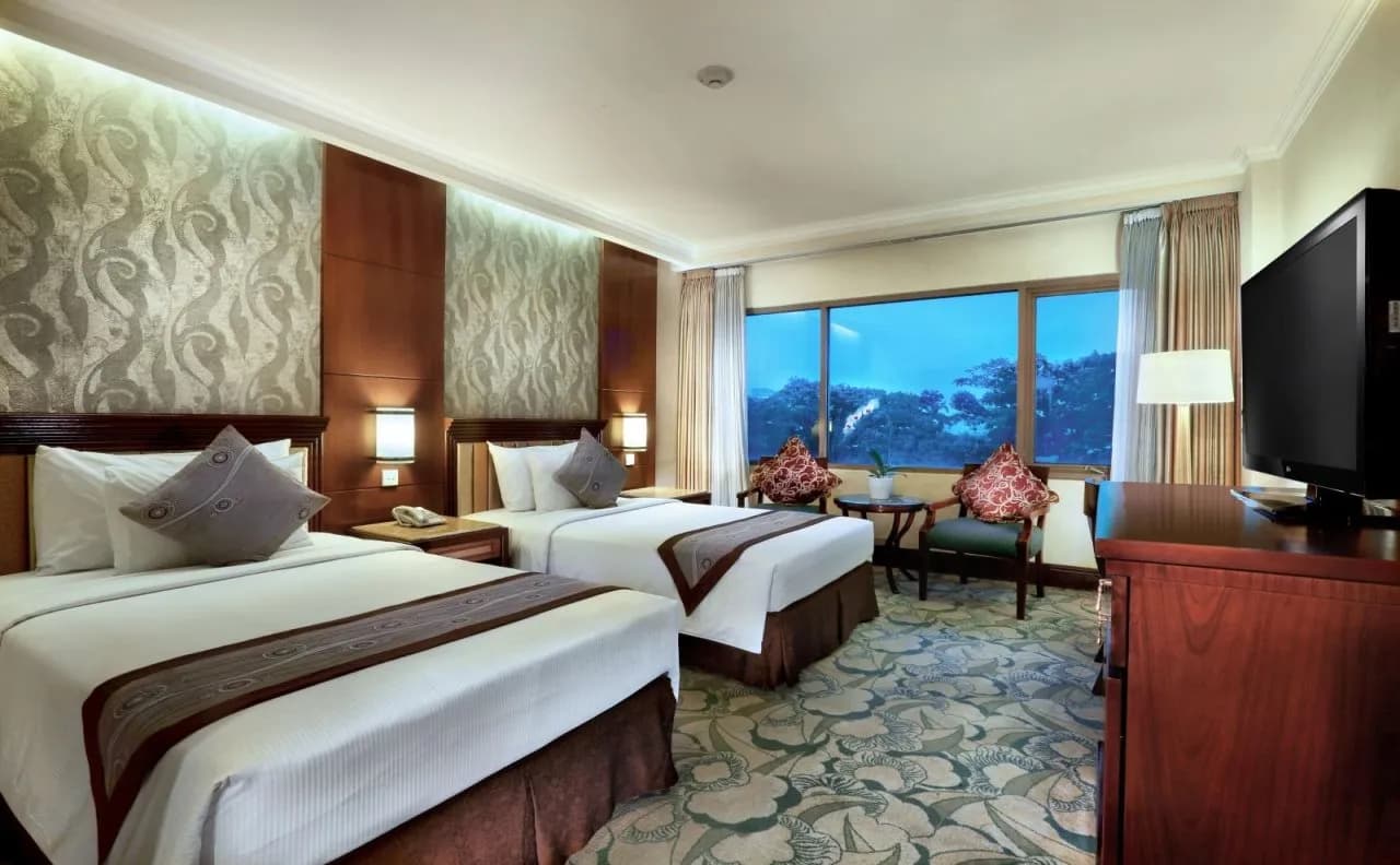 Aston Tropicana Hotel 4
