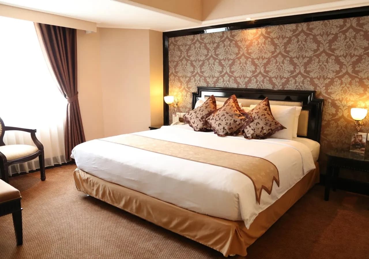 Golden Boutique Melawai 3